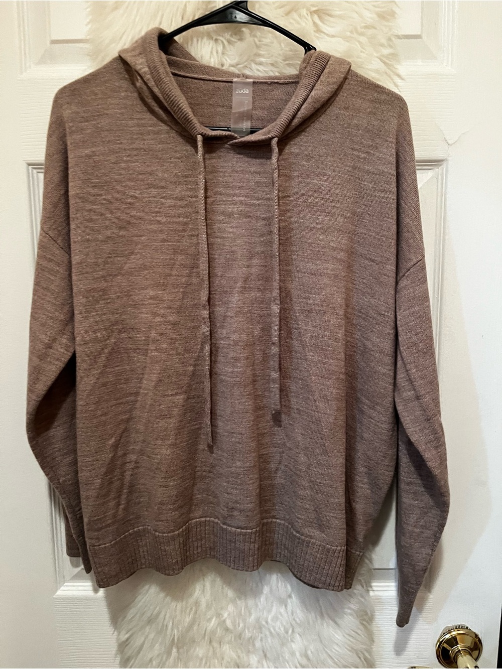 zuda Women's Crewneck Hoodie Sweater in Taupe Brown